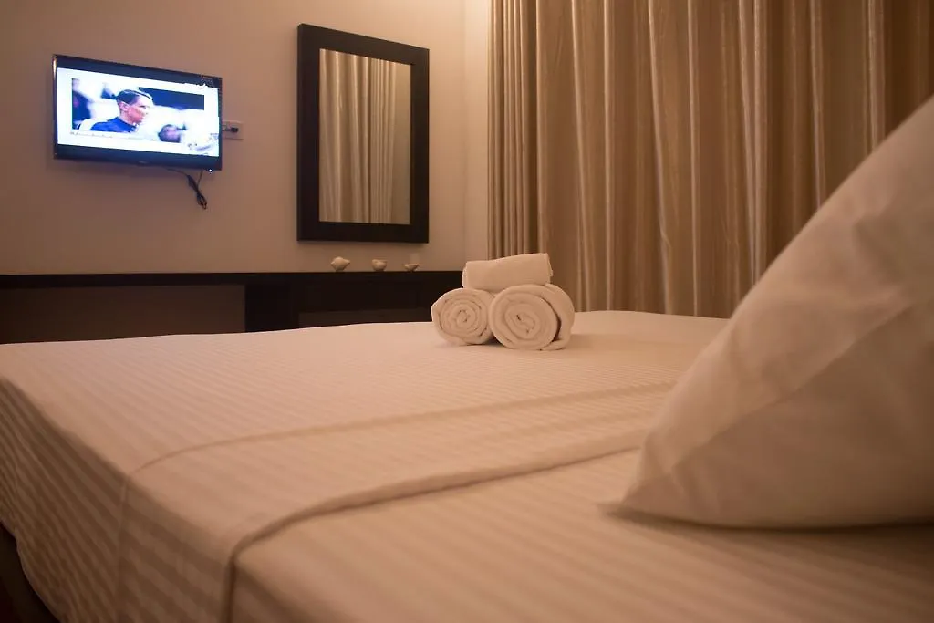 The Suite 262 Negombo Hotel